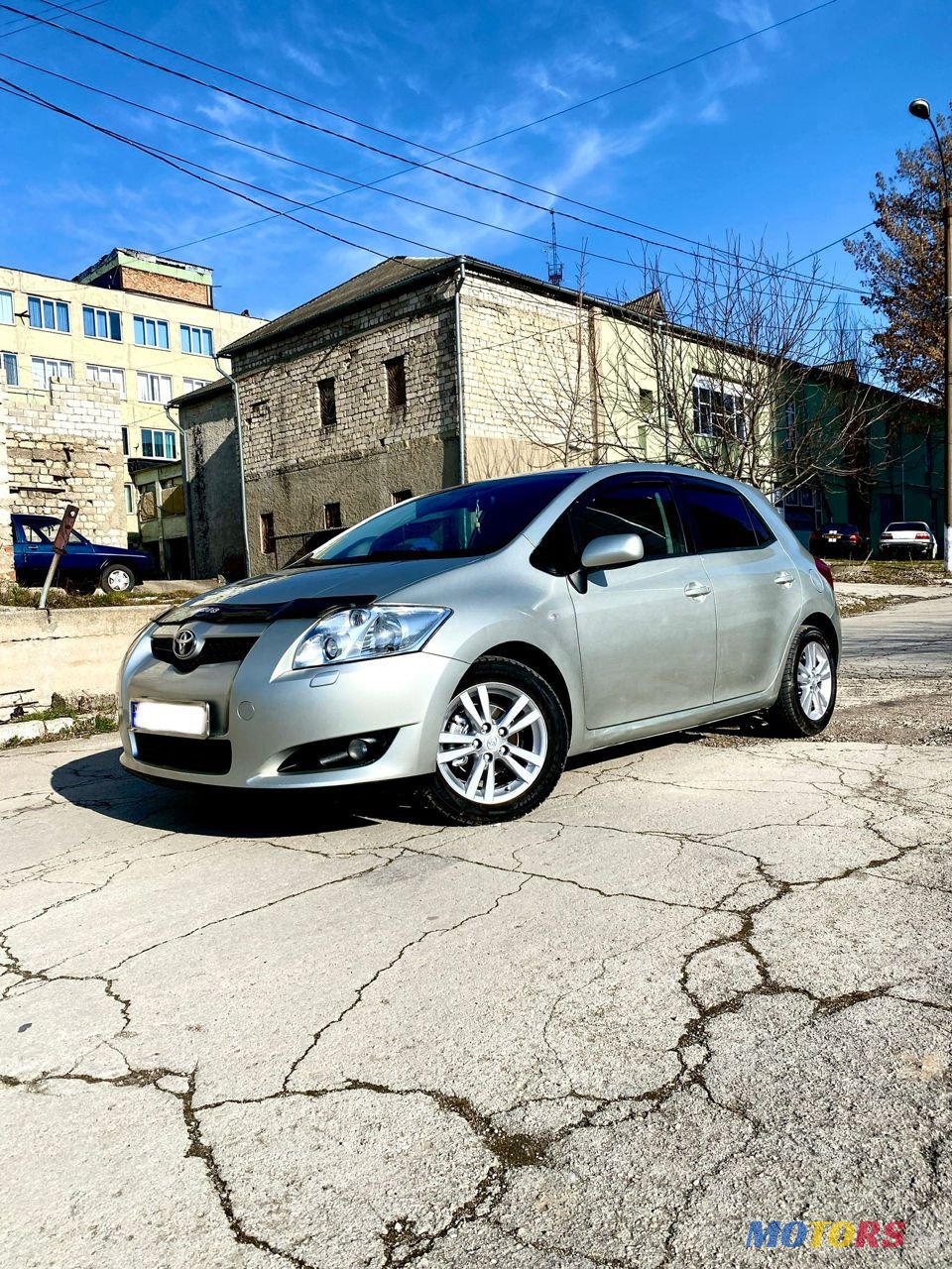 2008' Toyota Auris photo #2