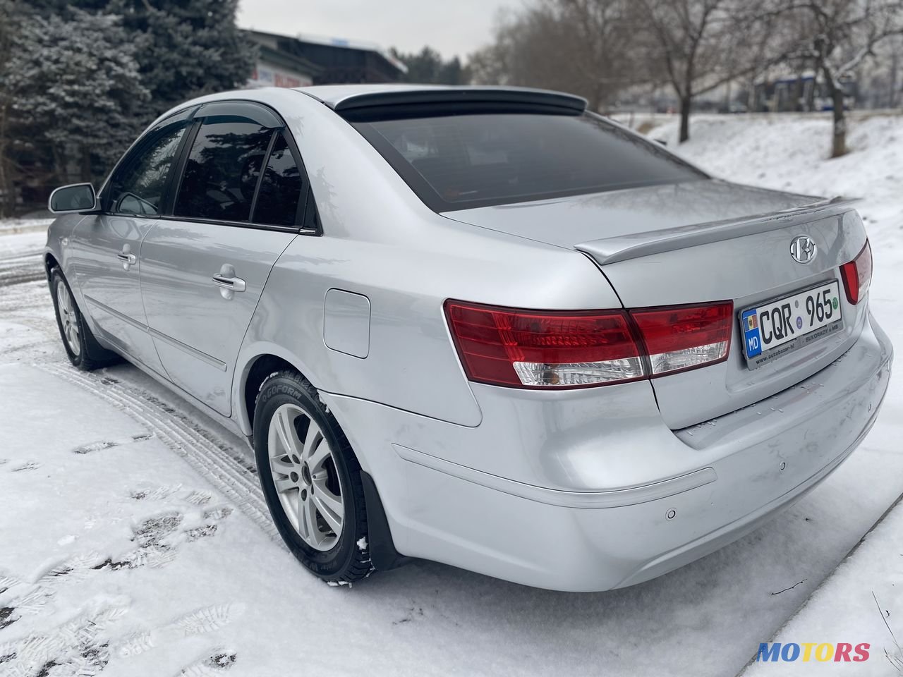 2009' Hyundai Sonata photo #5