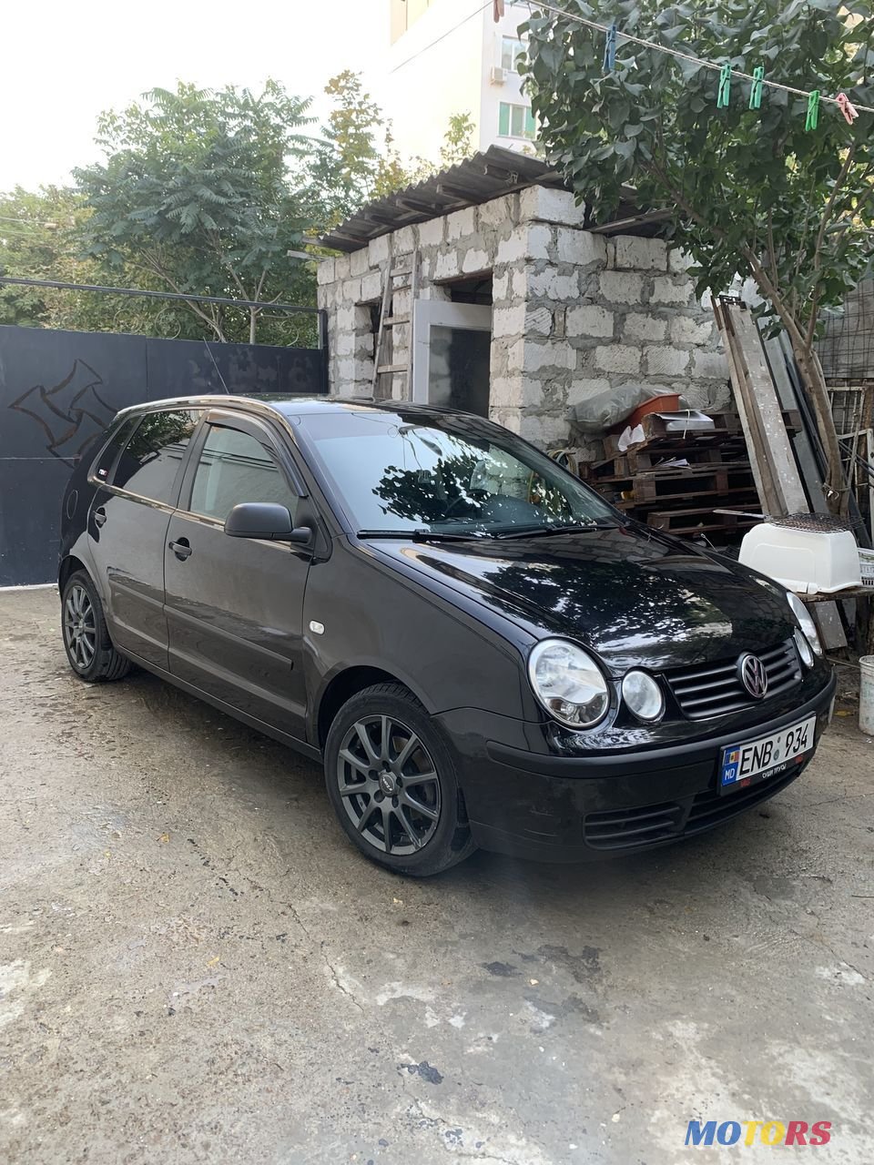 2004' Volkswagen Polo photo #1
