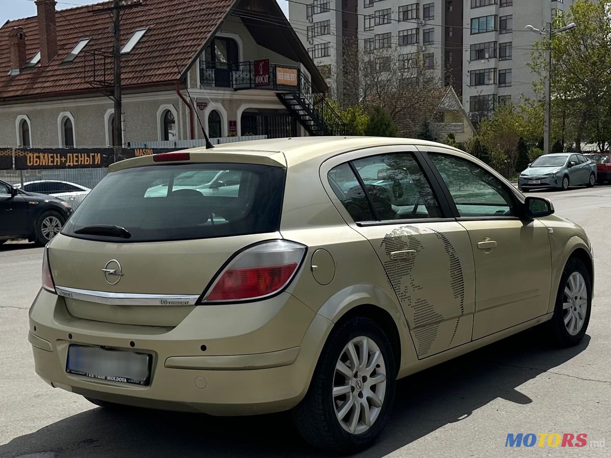 2006' Opel Astra photo #6