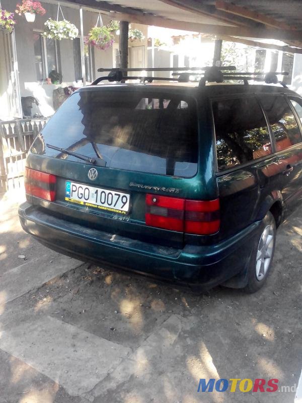 1995' Volkswagen Passat photo #2