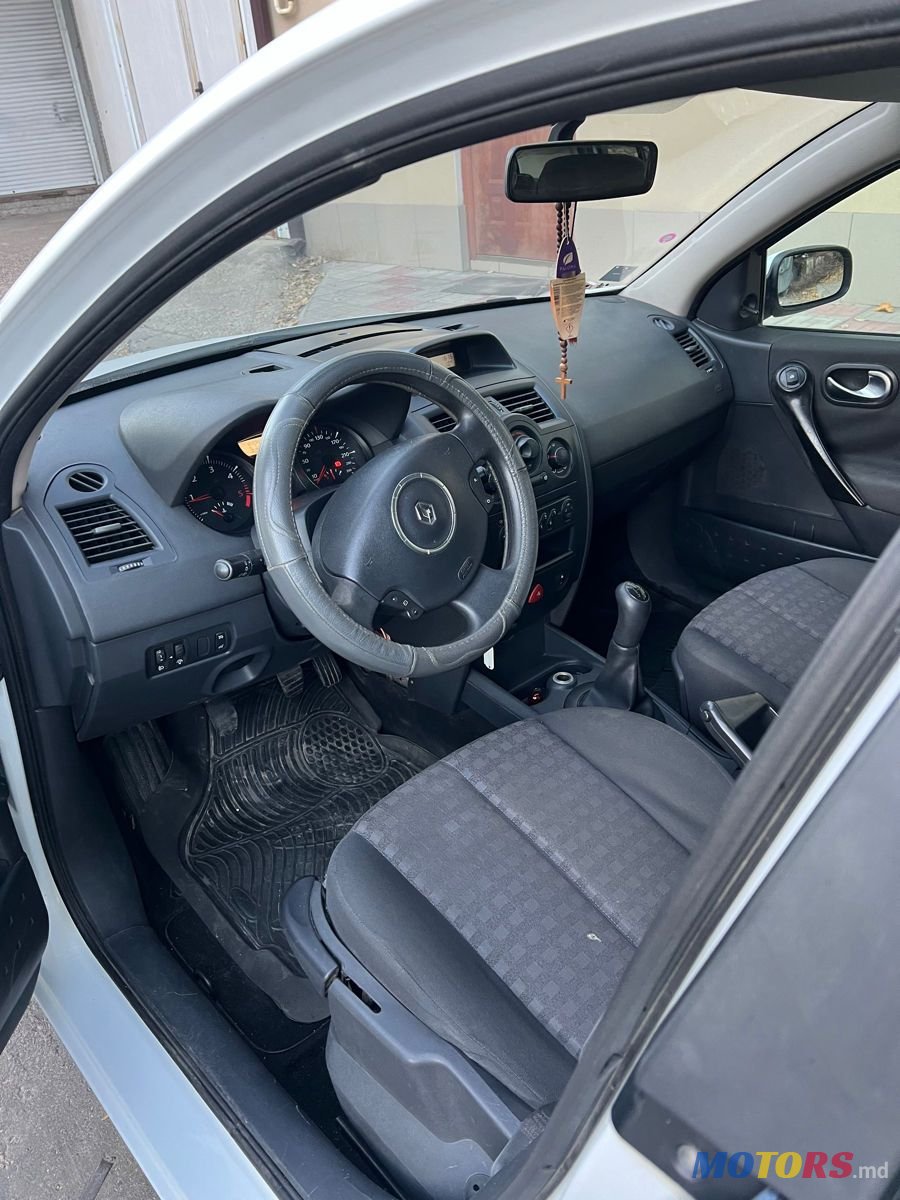 2006' Renault Megane photo #4