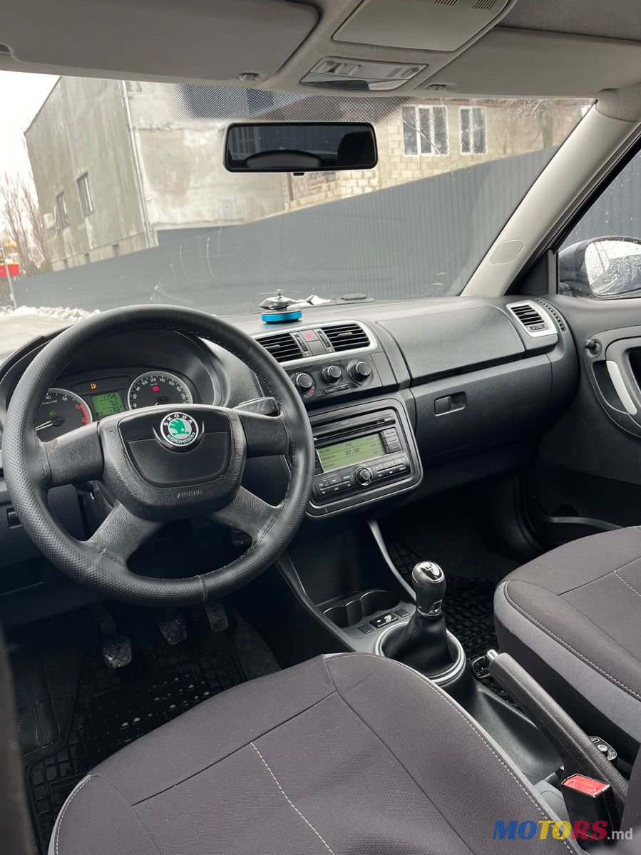 2009' Skoda Fabia photo #5
