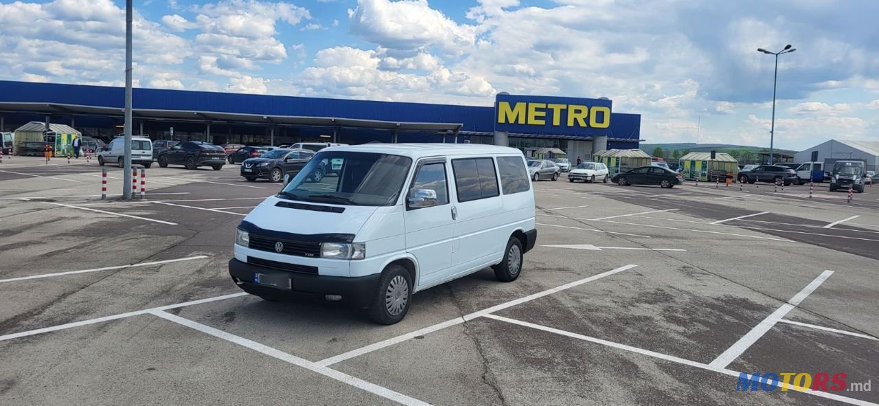 2003' Volkswagen Transporter photo #1