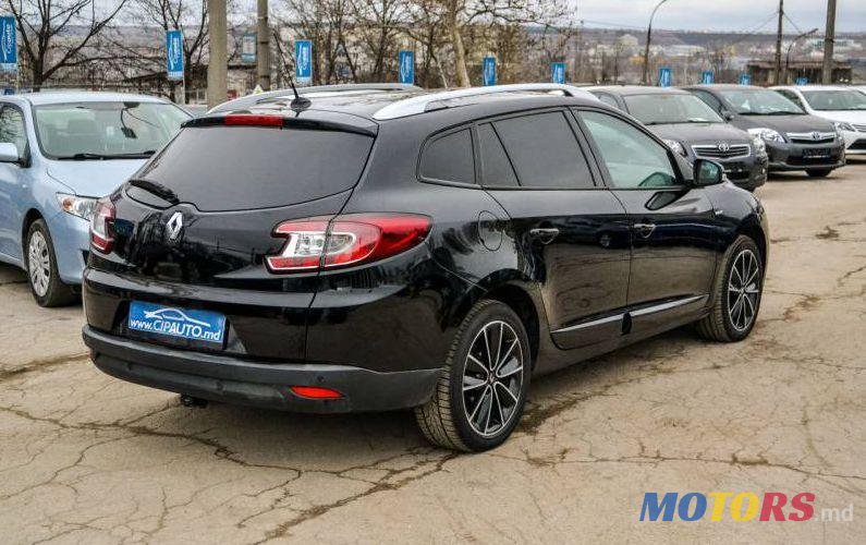 2012' Renault Megane photo #1