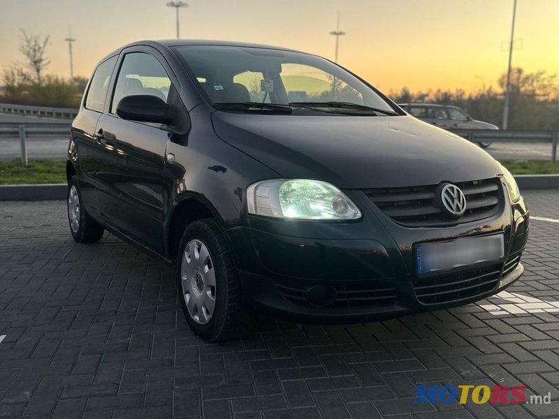 2007' Volkswagen Fox photo #6