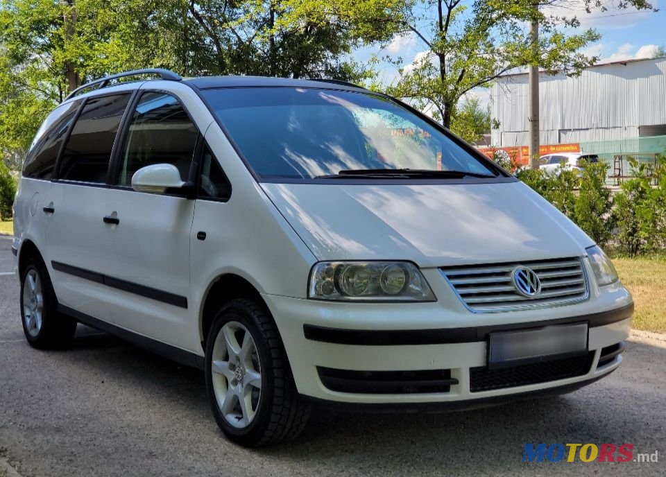 2007' Volkswagen Sharan photo #2