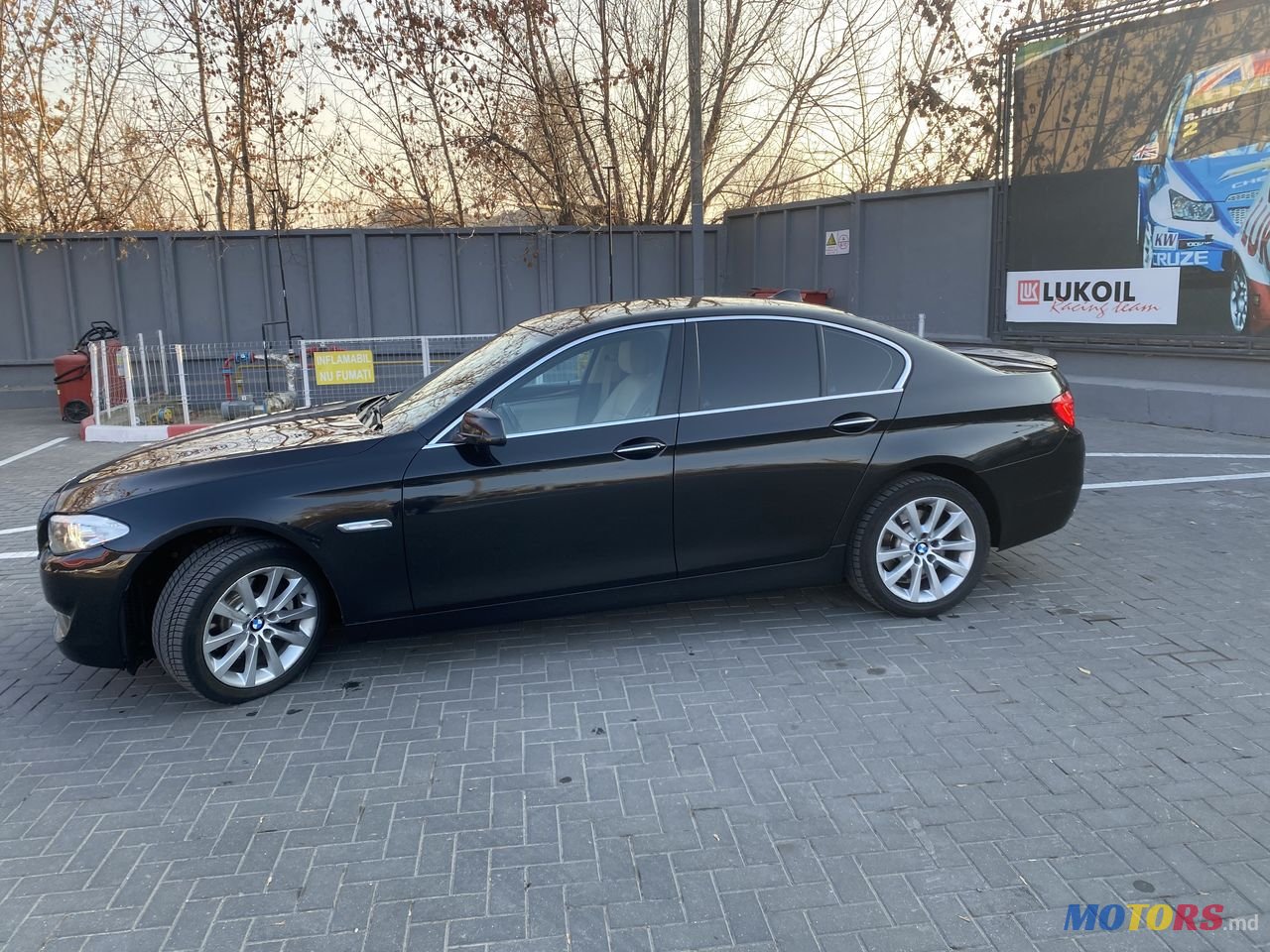 2010' BMW 5 Series photo #4