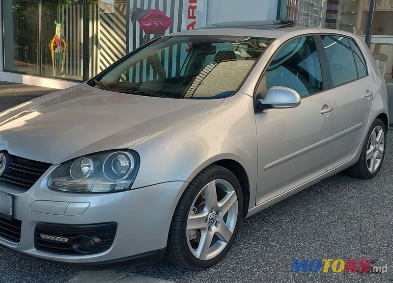 2007' Volkswagen Golf photo #2