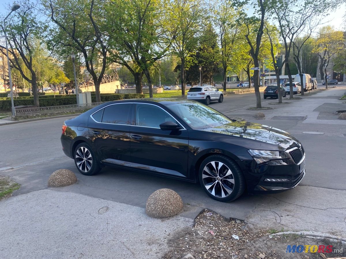 2020' Skoda Superb photo #2