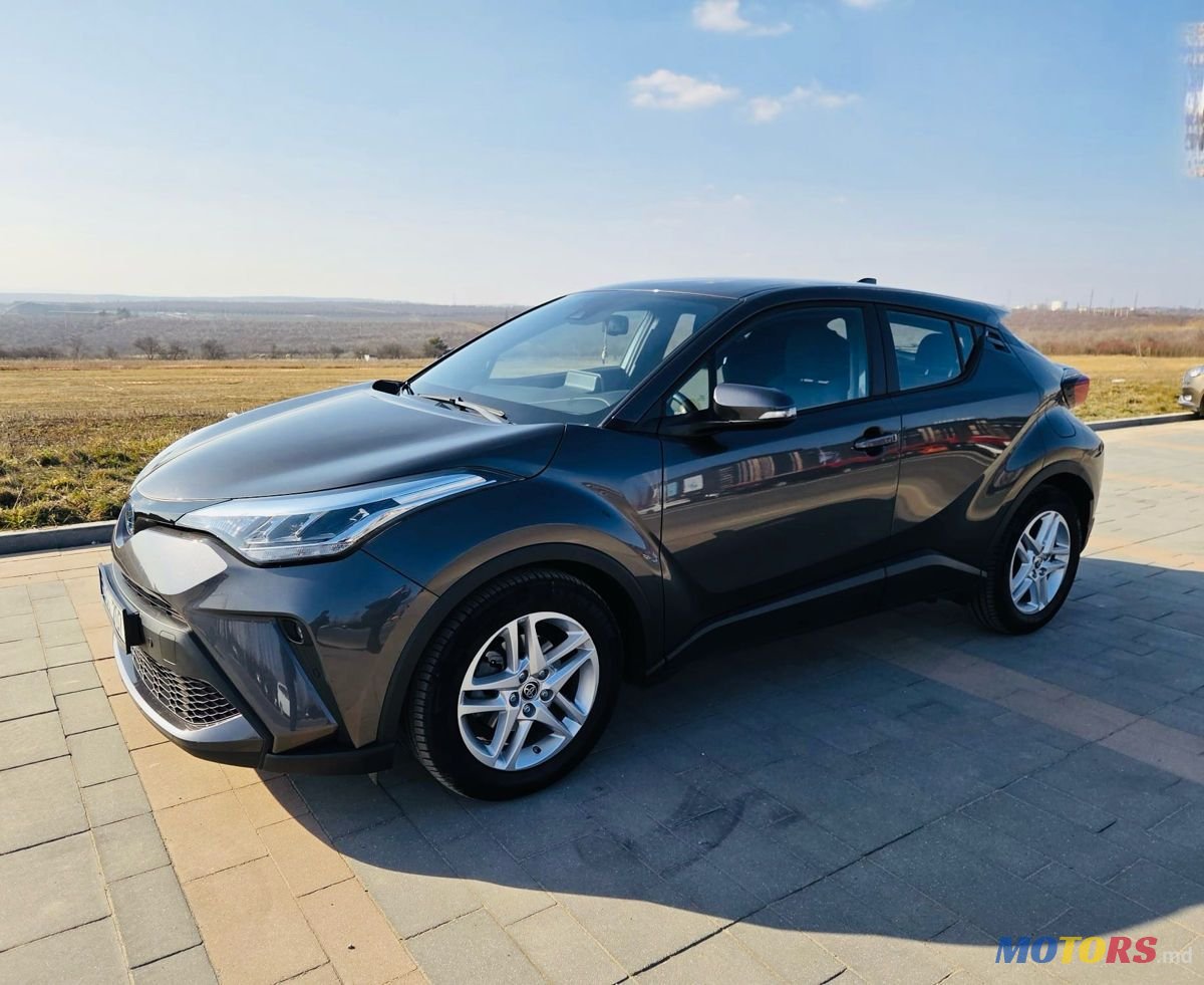 2023' Toyota C-HR photo #2