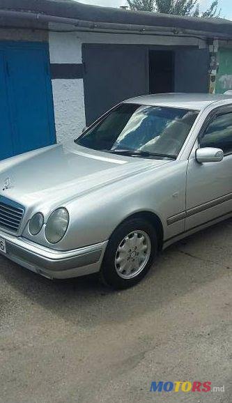 1999' Mercedes-Benz E photo #1