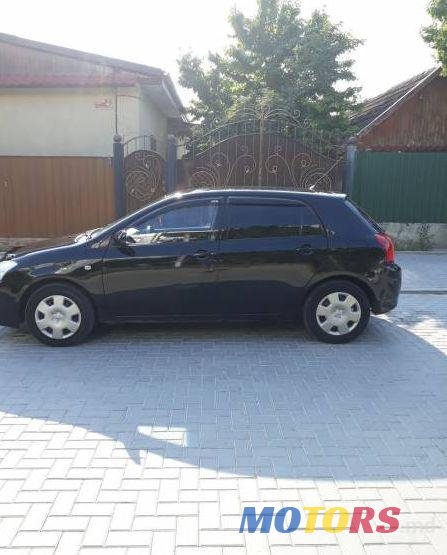 2004' Toyota Corolla photo #1