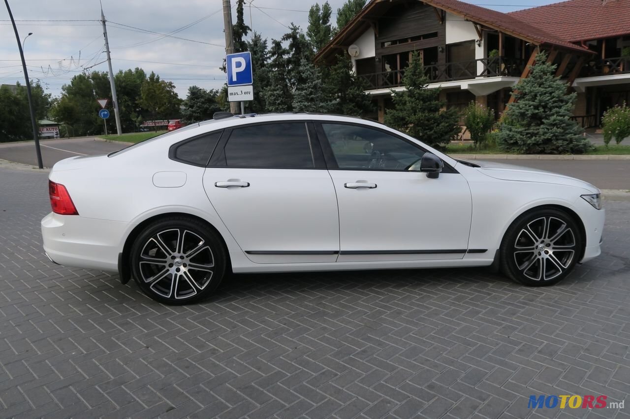 2016' Volvo S90 photo #5