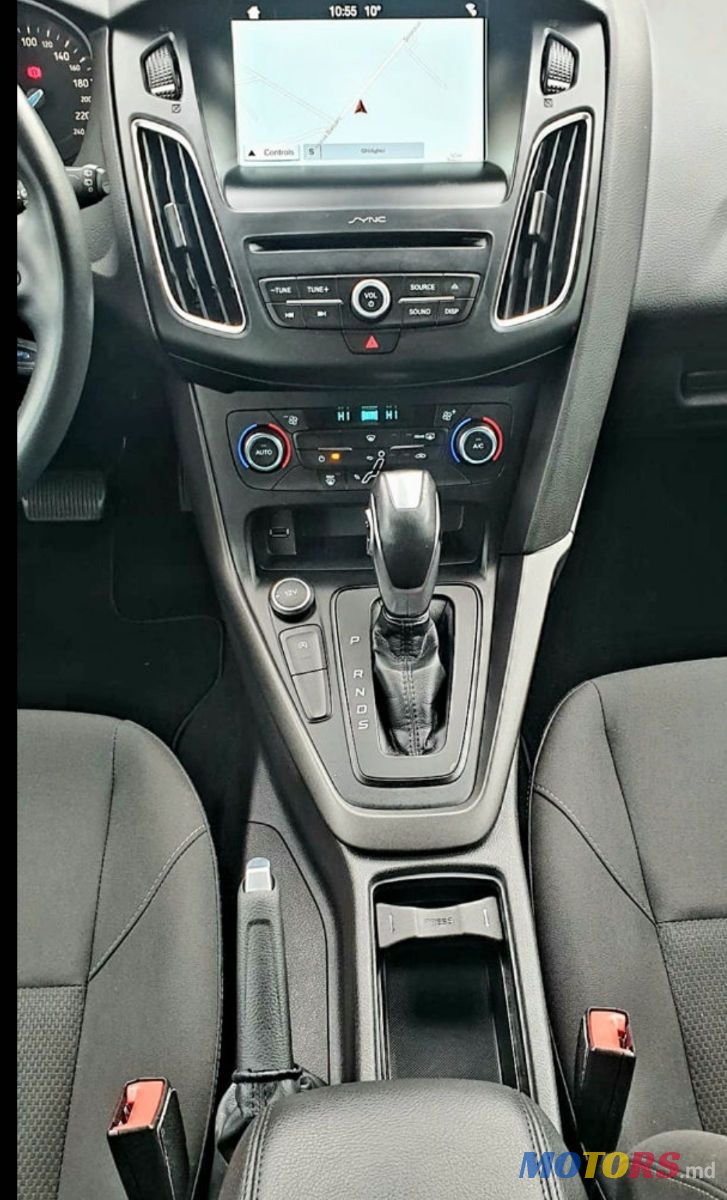2017' Ford Focus photo #5