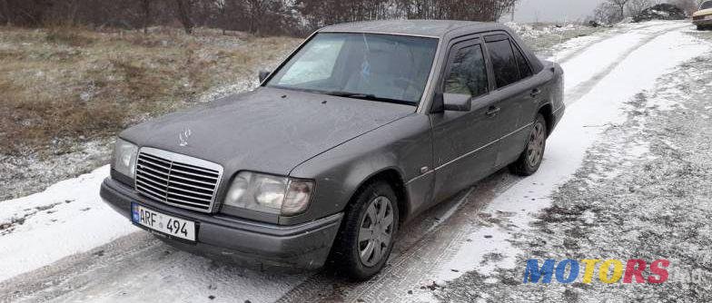 1990' Mercedes-Benz E photo #2