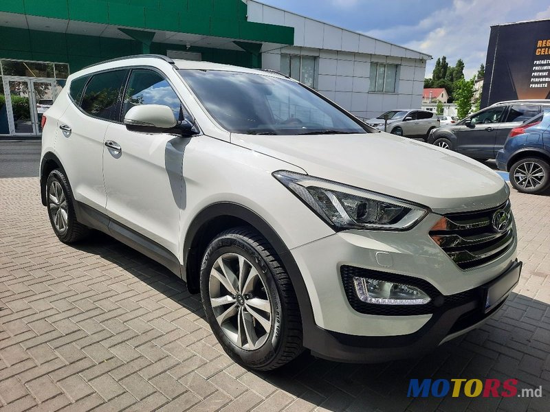 2015' Hyundai Santa Fe photo #4