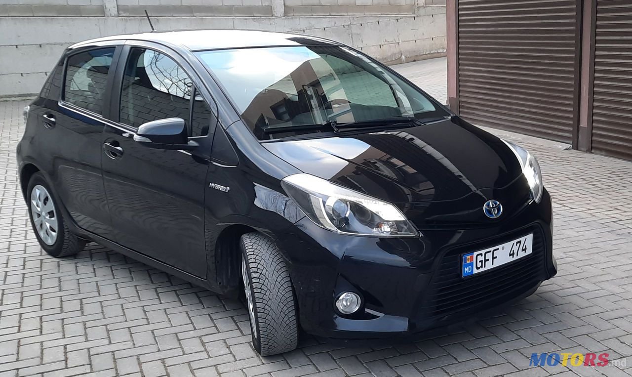 2012' Toyota Yaris photo #1