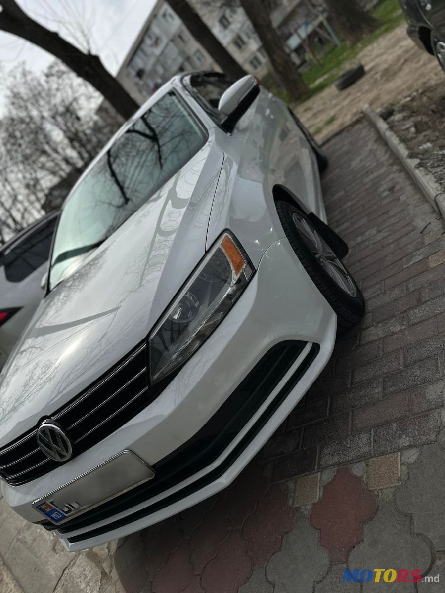 2015' Volkswagen Jetta photo #2