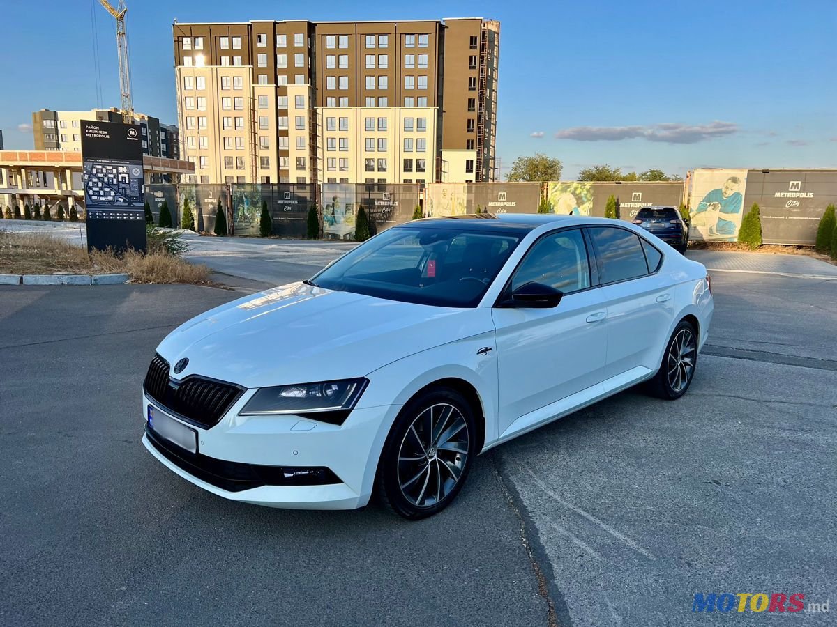 2015' Skoda Superb photo #1