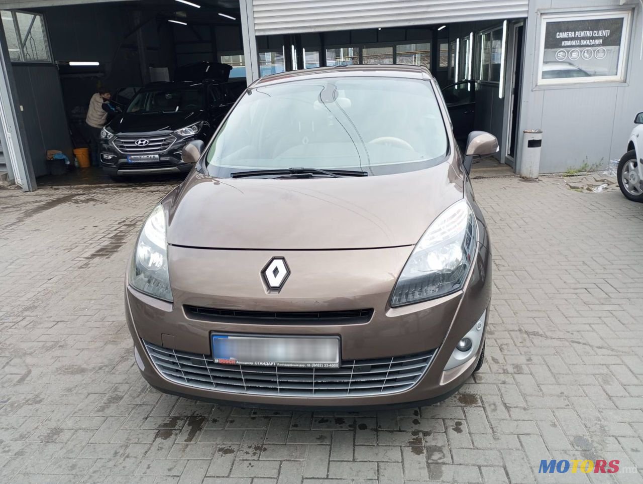 2009' Renault Grand Scenic photo #3