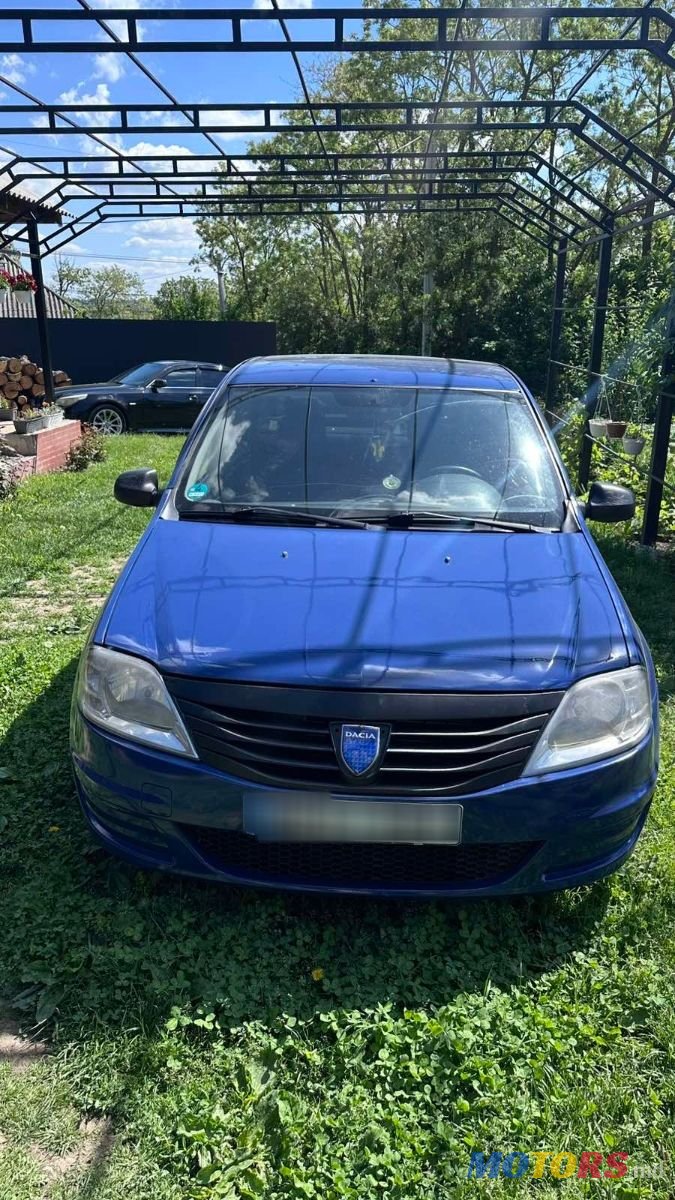 2009' Dacia Logan photo #4