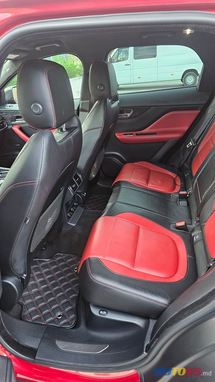 2018' Jaguar F-Pace photo #3