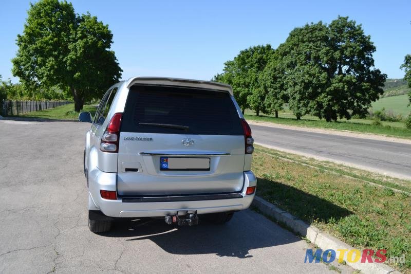 2007' Toyota Land Cruiser photo #3