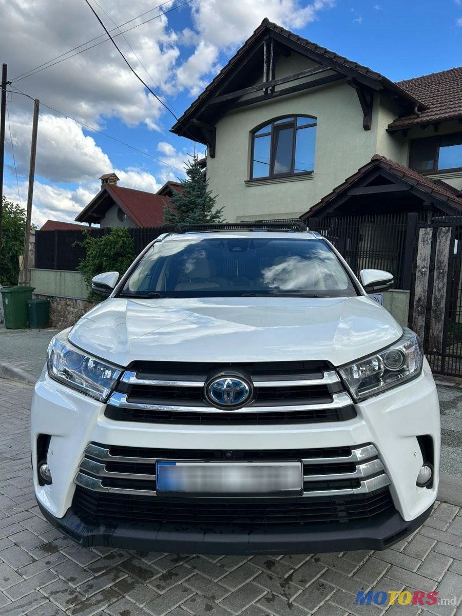 2016' Toyota Highlander photo #2