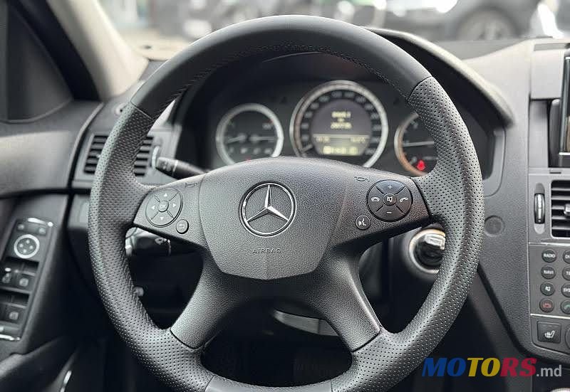 2009' Mercedes-Benz C-Class photo #6