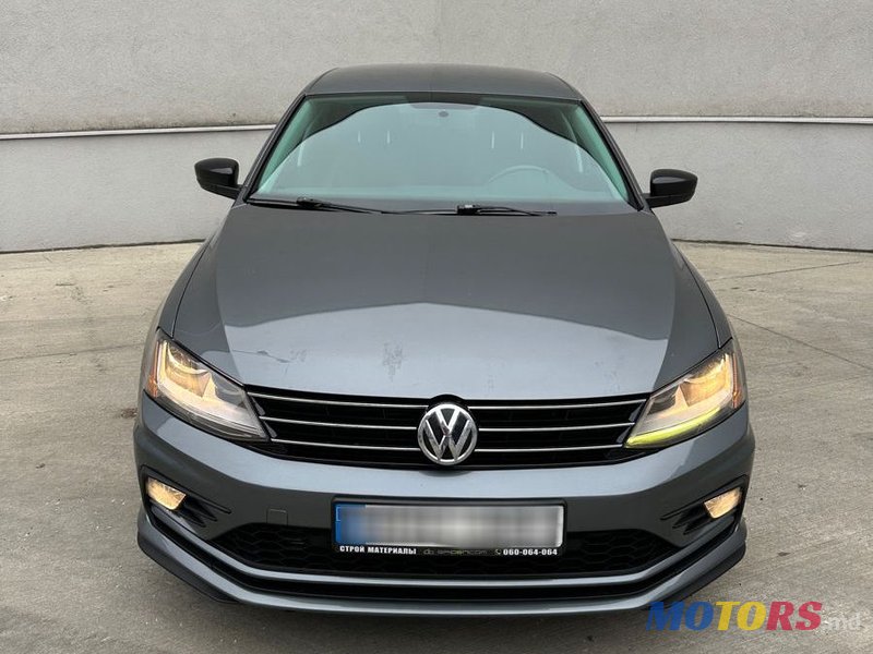 2017' Volkswagen Jetta photo #2
