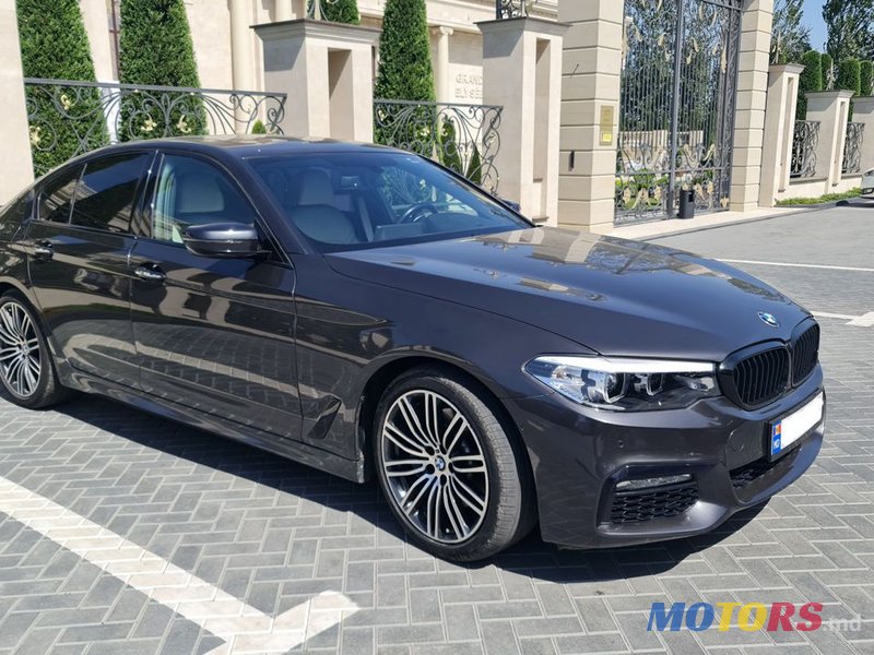 2017' BMW 5 Series photo #2