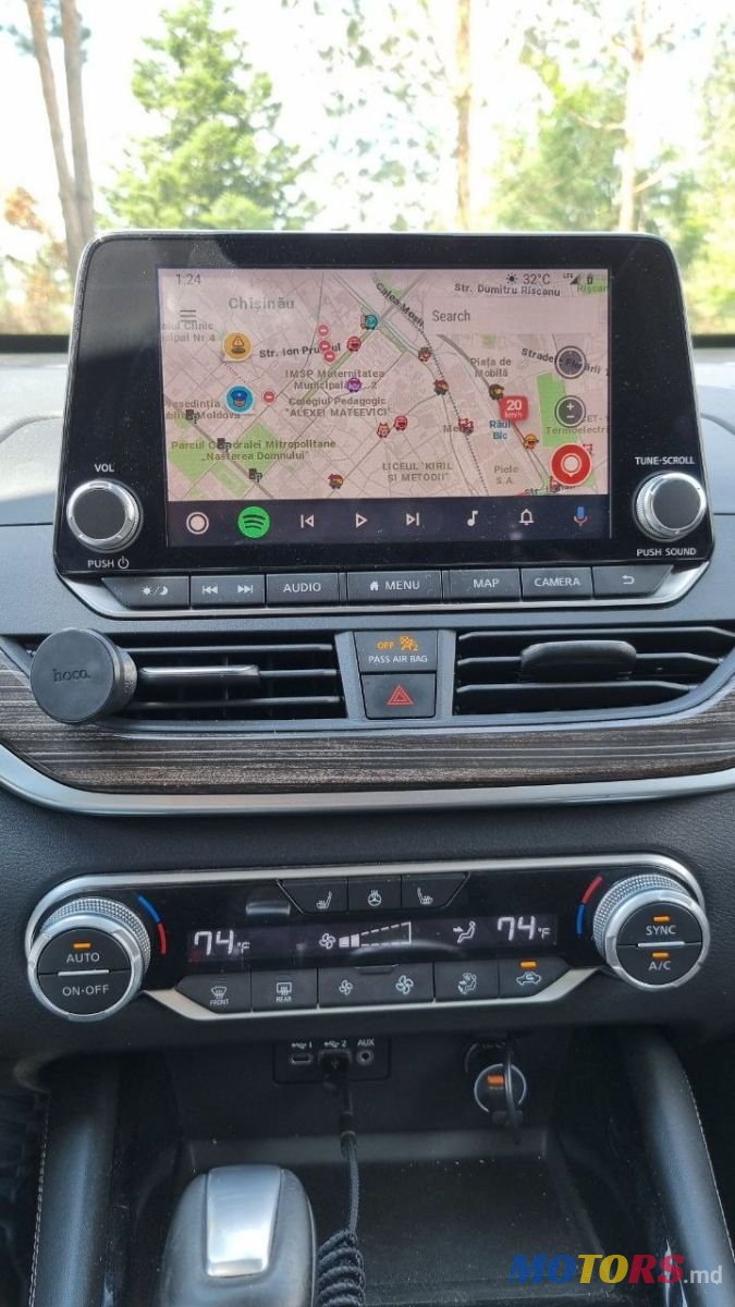 2019' Nissan Altima photo #2