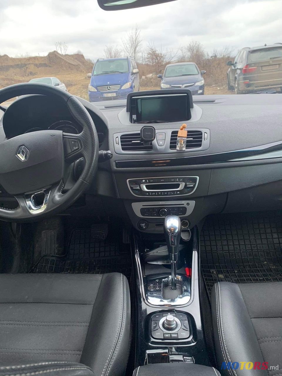 2015' Renault Megane photo #5