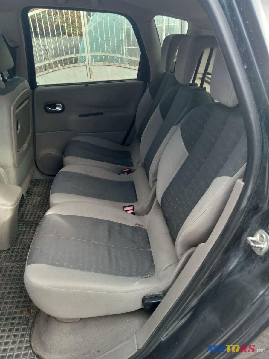 2005' Renault Scenic photo #5