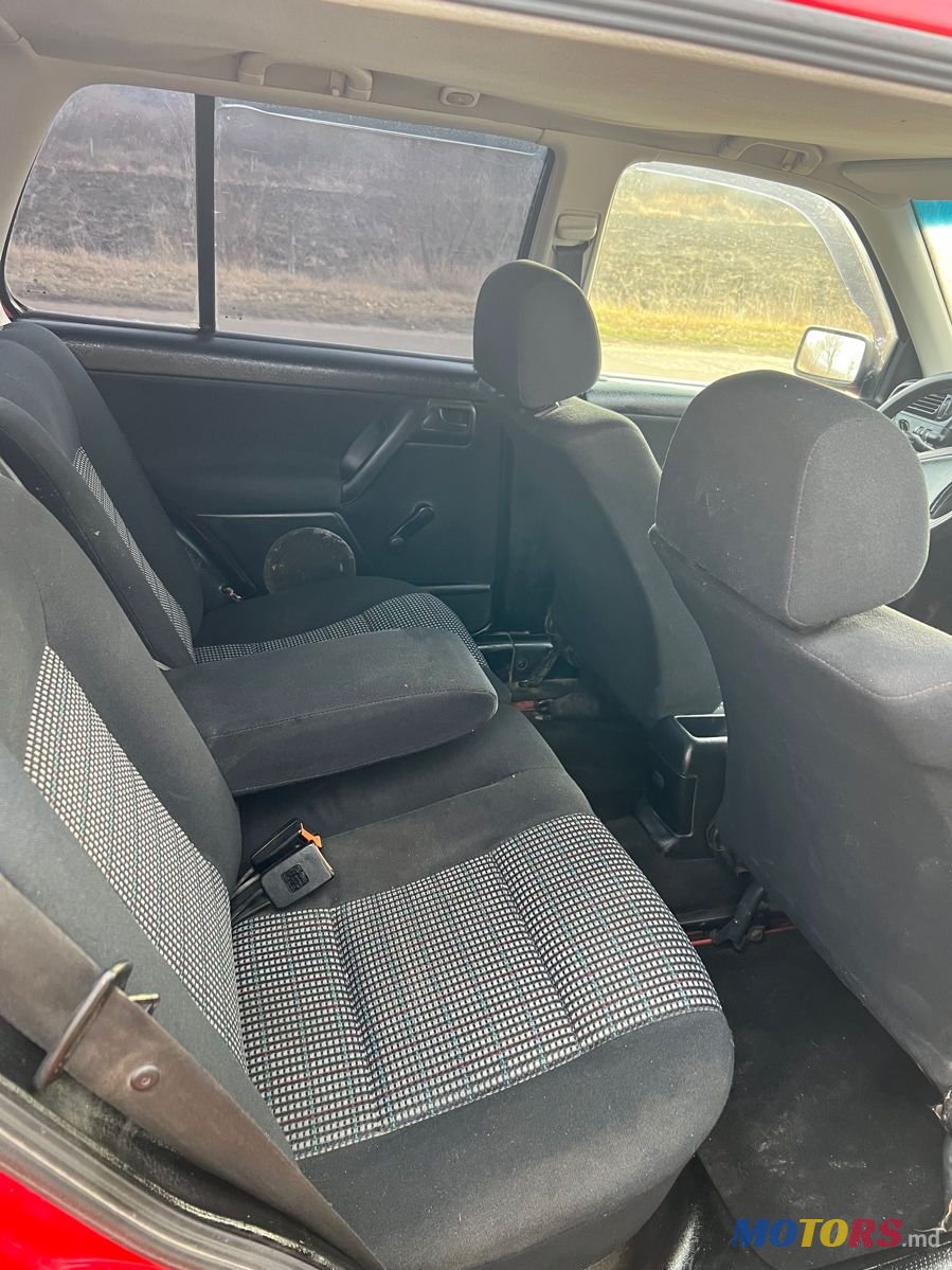 1993' Volkswagen Vento photo #6