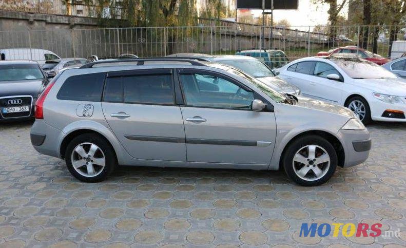 2004' Renault Megane photo #1