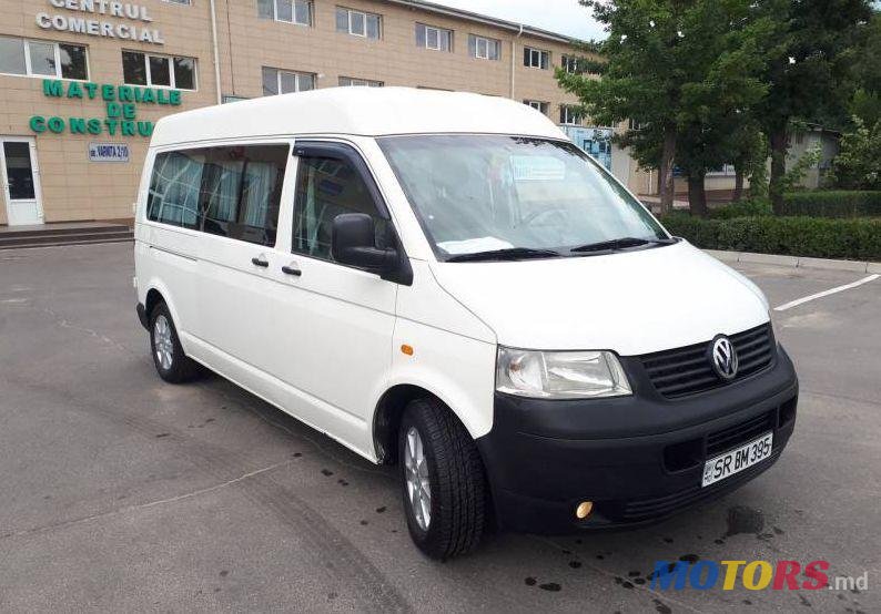 2004' Volkswagen Transporter photo #1