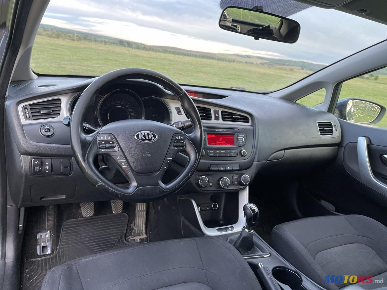 2013' Kia Ceed photo #5