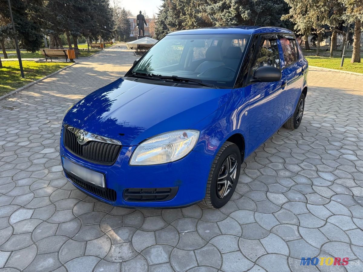 2008' Skoda Fabia photo #1
