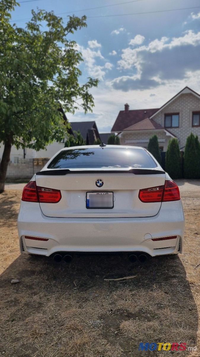 2014' BMW 3 Series photo #5