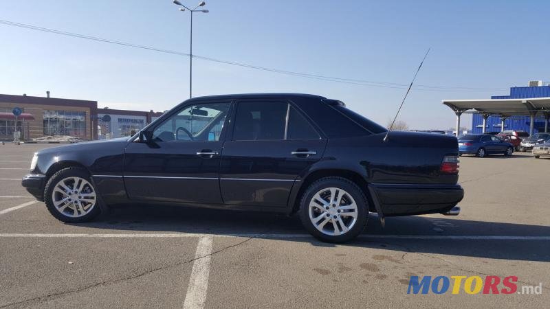 1994' Mercedes-Benz E-Class photo #7