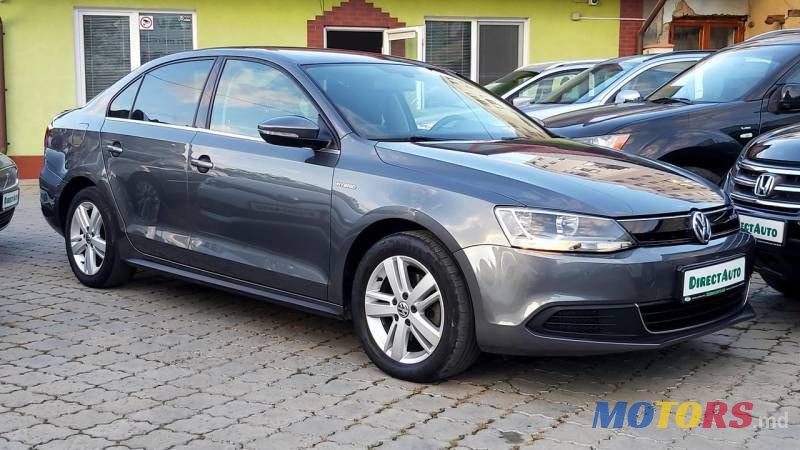 2013' Volkswagen Jetta photo #5