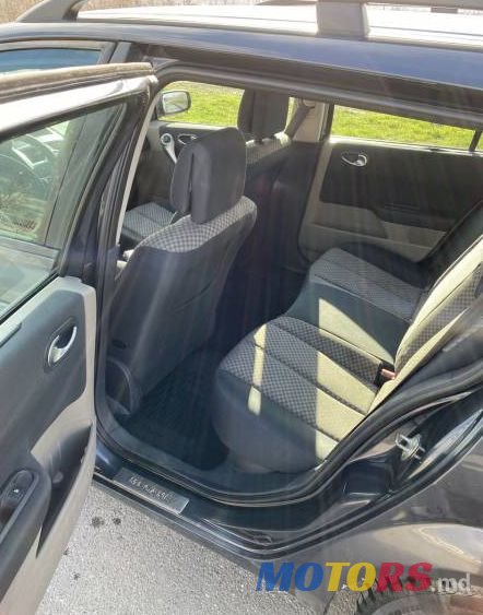 2005' Renault Megane photo #2