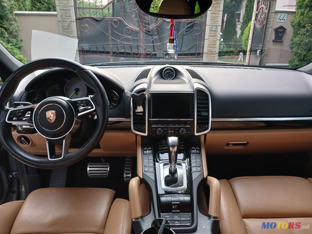 2016' Porsche Cayenne photo #3