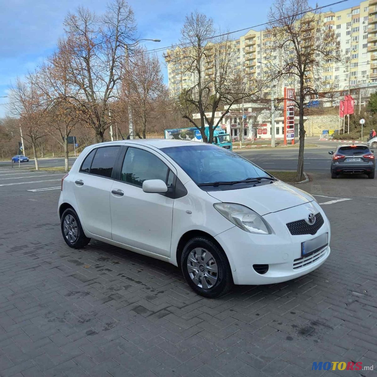 2006' Toyota Yaris photo #1