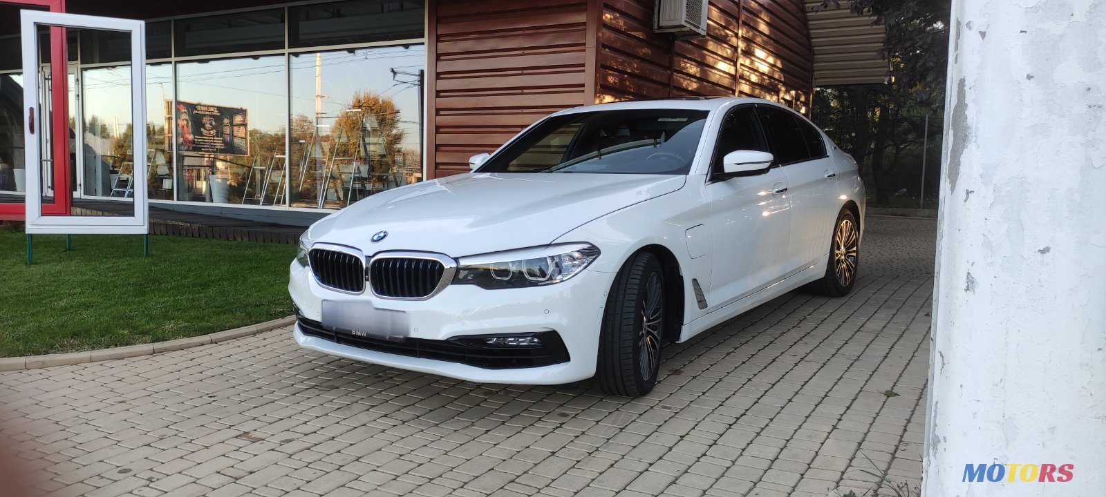 2018' BMW 530 G30 photo #7