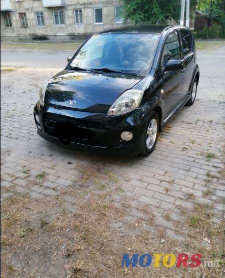 2005' Daihatsu Sirion photo #1