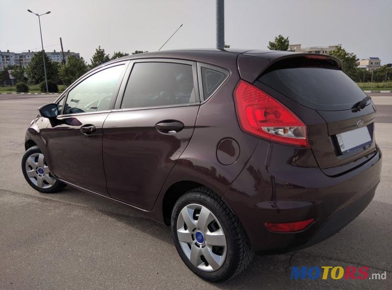 2010' Ford Fiesta photo #6