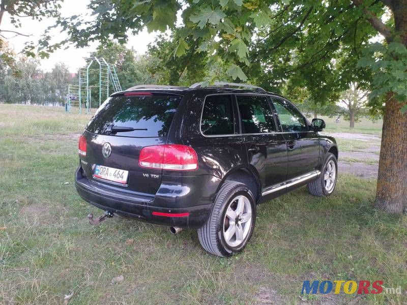2006' Volkswagen Touareg photo #1